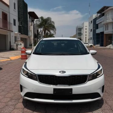 Kia Forte 2.0 L MT foto 3