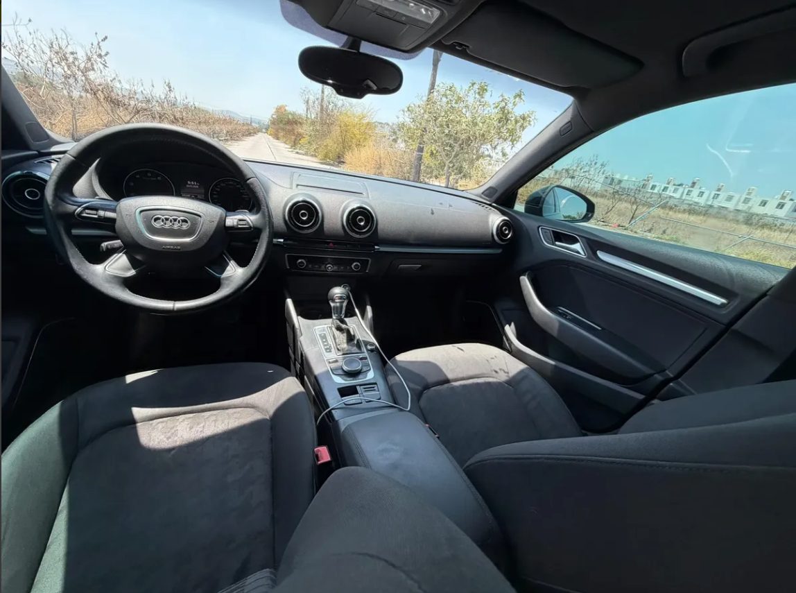 Audi A3 1.8 Ambiente AT foto 5