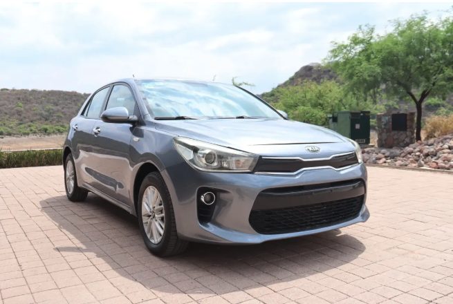 Kia Rio 1.6 EX Hatchback AT foto 2