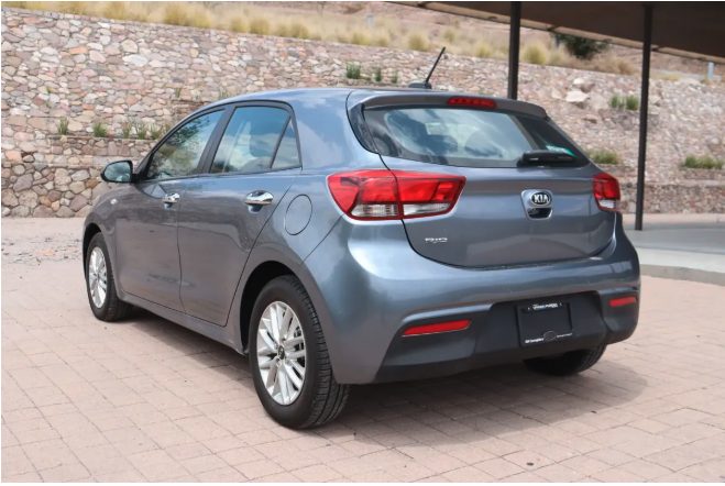 Kia Rio 1.6 EX Hatchback AT foto 3