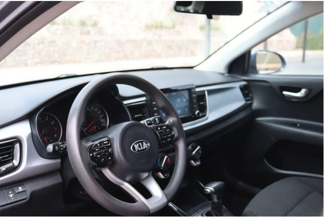 Kia Rio 1.6 EX Hatchback AT foto 4