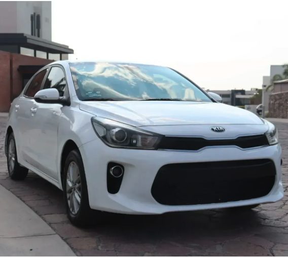 Kia Rio 1.6 EX Sedán MT